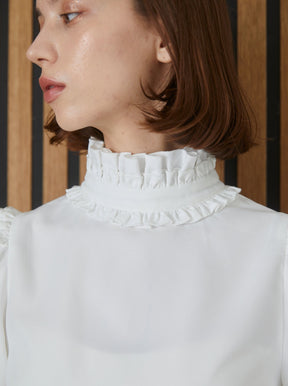 frill collar blouse