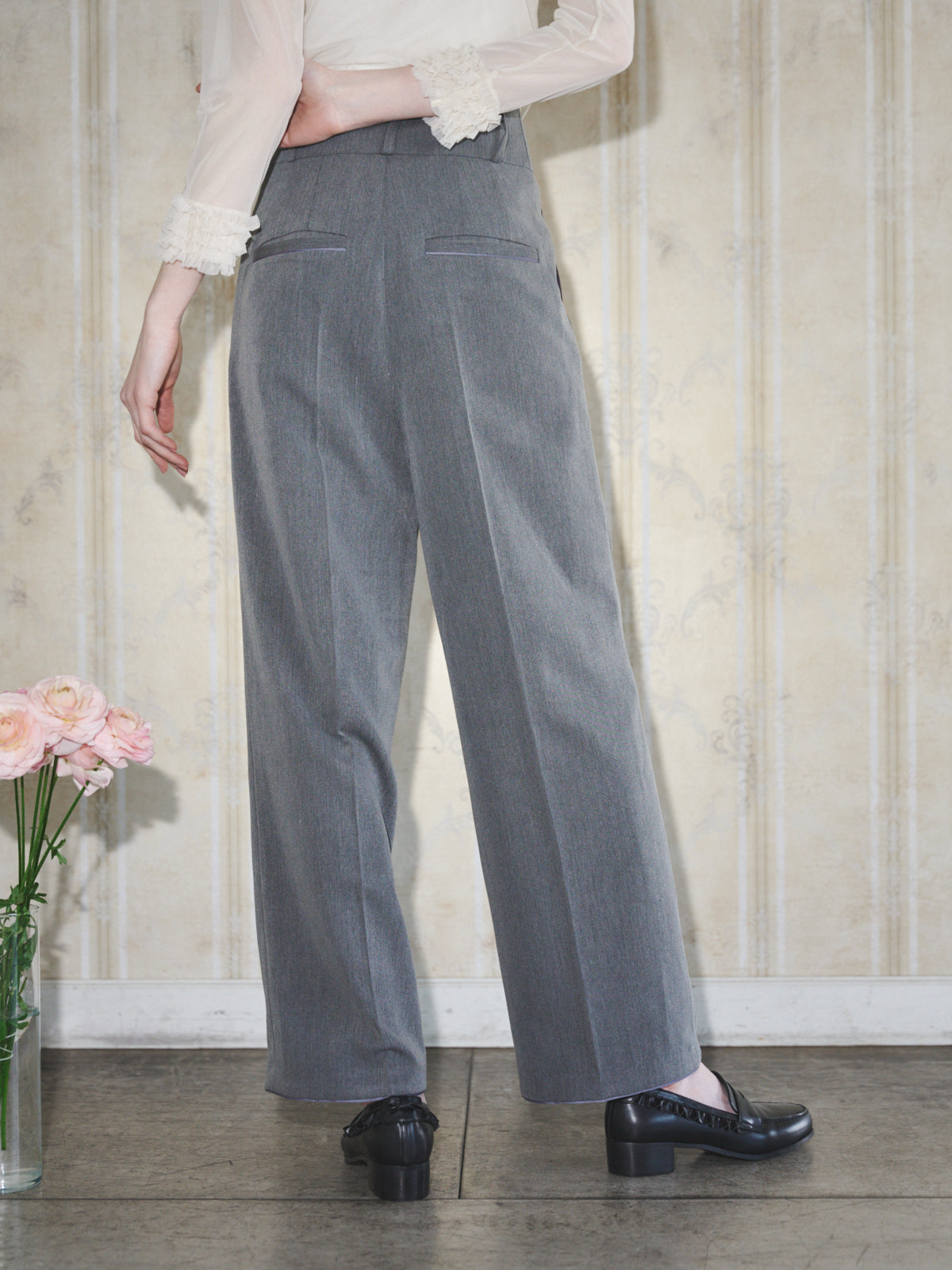 grise long pants